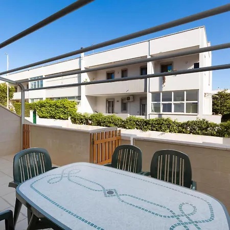 Azure By Barbarhouse